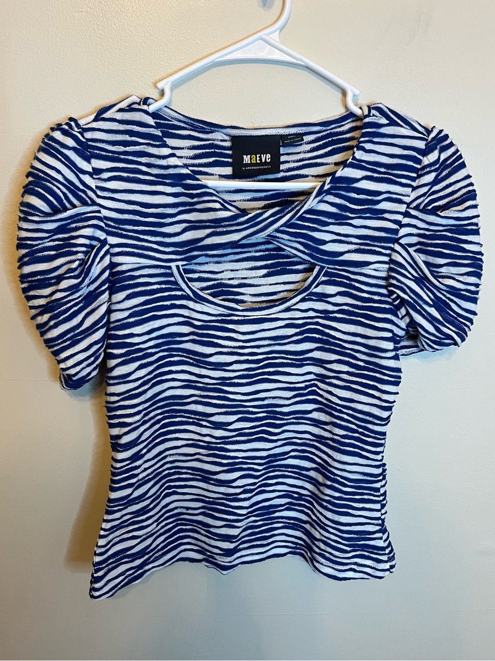 Anthropologie Maeve Puff Sleeve Cutout Top Short Sleeve Blue White Size XS EUC